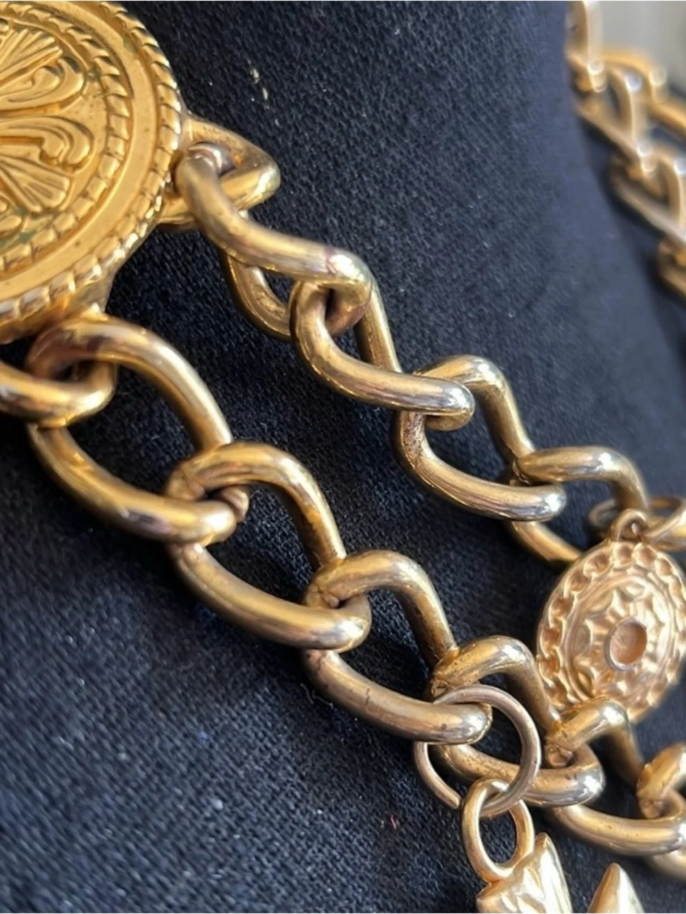ESCADA Women's Vintage Couture Gilded Gold Chain Link Charm Medallion Belt